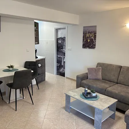 Apartments Vilma Lovran Exterior photo